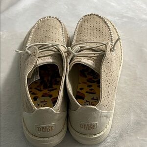 Hey Dude Light Tan Perforated Shoes (Booties) size 7